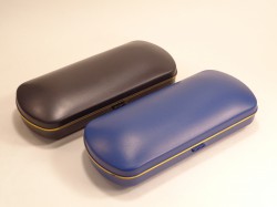 Футляр для очков широкий пластик 1 шт.